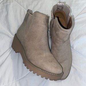 Universal Thread Taupe Ankle Booties